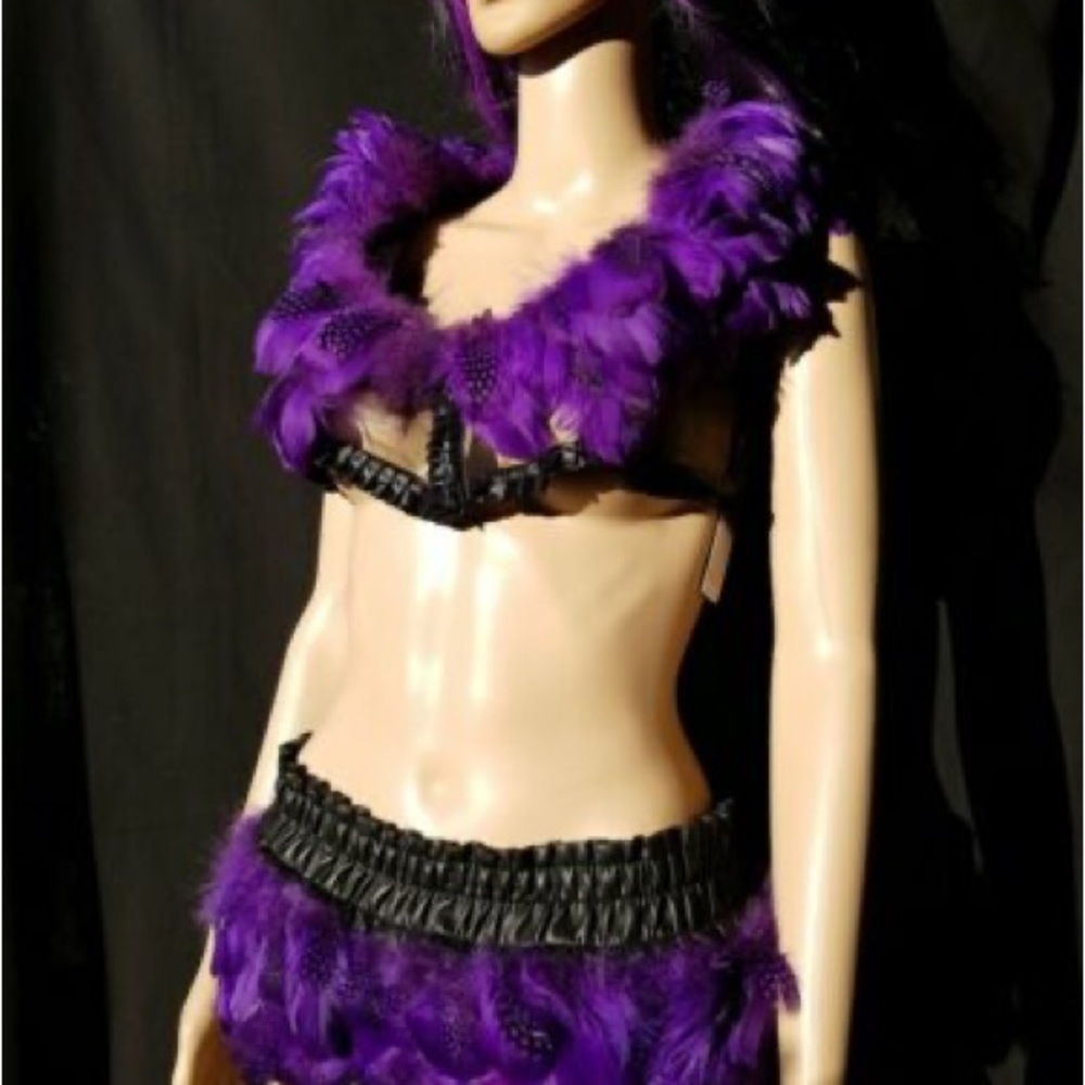 Feather belt & tops